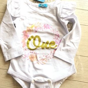INFANT GIRL GLITTER “ONE” ONESIE 9-12 M *NWT*